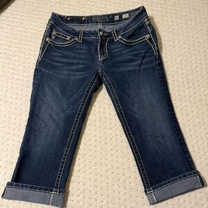 Miss Me Signature Cuffed Capris Women's Blue Jeans Size 30